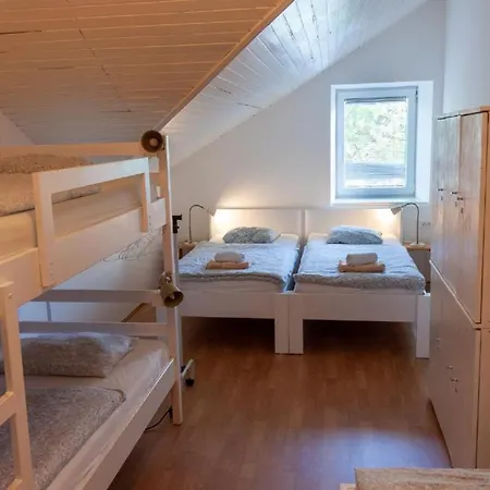Aparthotel Unique Vila Veselova, Center Ljubljana